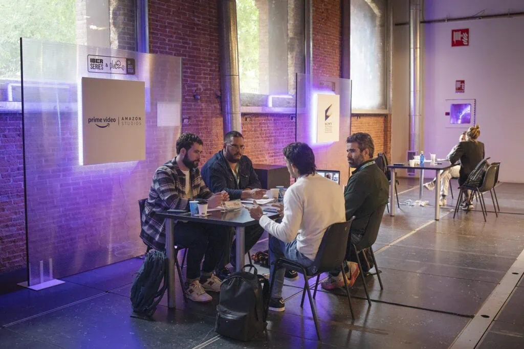 Acreditaciones profesionales y convocatorias pitch